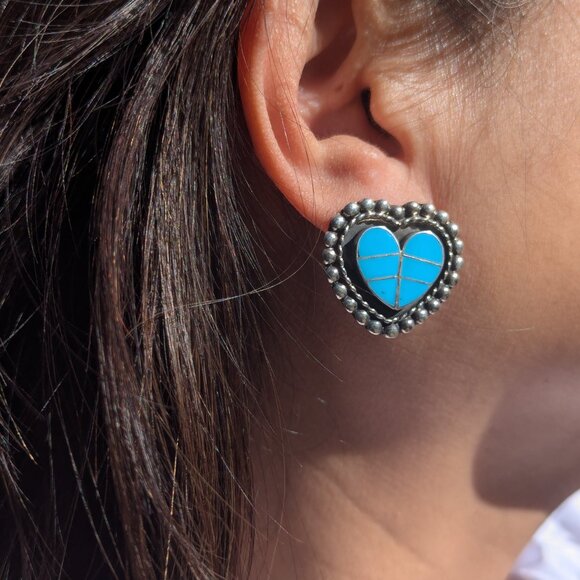 Zuni Kingman‎ Turquoise Heart Inlay Stud Earrings Handcrafted Native American ** - Picture 1 of 11